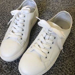 White Leather Casual La Sheelah Sneakers Size 5